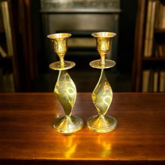 2 Vintage Brass 1970's Ribbon Twist Candlestick Holders- 6.5” Never Used - Picture 4 of 6